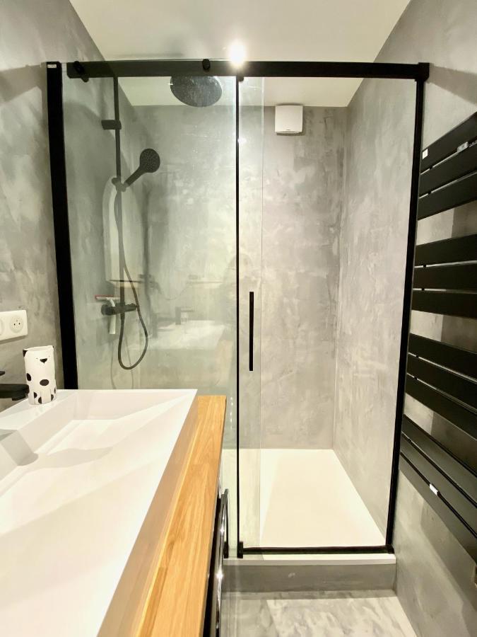 Acamar, Appartement En Front De Mer Avec Parking Privee Courseulles-sur-Mer Esterno foto