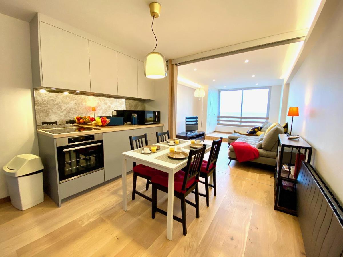 Acamar, Appartement En Front De Mer Avec Parking Privee Courseulles-sur-Mer Esterno foto